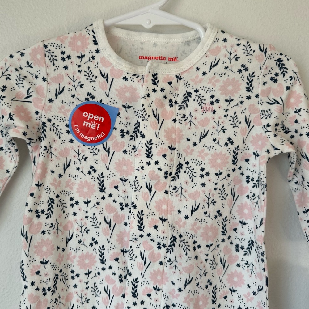 EUC Magnetic Me Long-Sleeve Fall Garden Floral